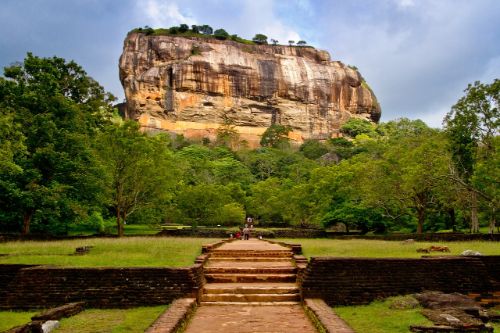 sigiriya-rock